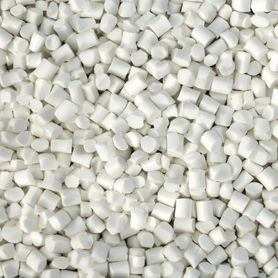 Spuitgiet PVC-pijpcompound in wit voor optimale prestaties